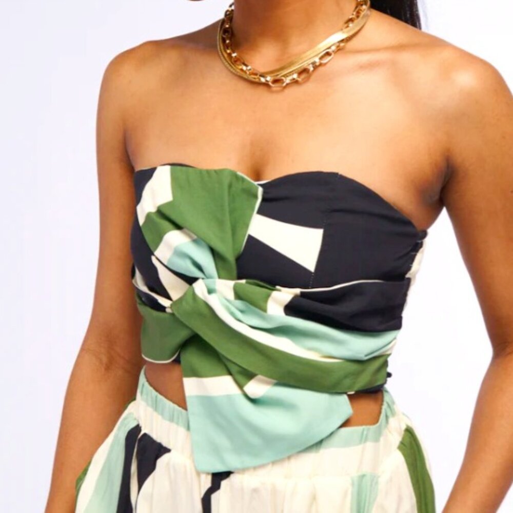 Callie Lives Elaine by the Sea AKIRA Lilah Green Twist Front Strapless Top Med